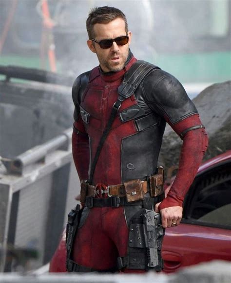 Pin by Kitty Carter on Deadpool | Ryan reynolds deadpool, Ryan reynolds ...