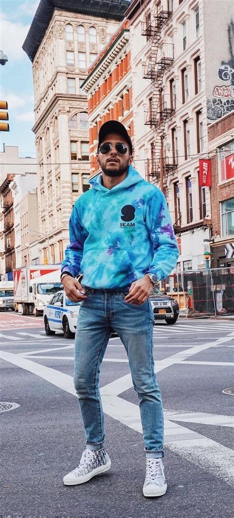 Street Style Fashion - 20 Cool Hoodie Outfits for Men to try in 2019