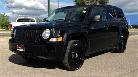 2022 Jeep Patriot Black Rims