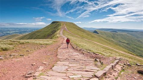 Days Out in the Brecon Beacons - Discover Cymru