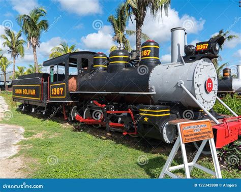 Locomotoras De Vapor O Trenes Viejos Del Ferrocarril Foto de archivo ...