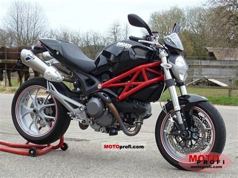 Ducati Monster 1100 2010 Specs and Photos