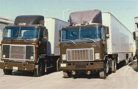 Peterbilt Trucks, Mack Trucks, Big Rig Trucks, Dump Trucks, Cool Trucks ...