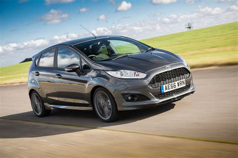 Ford Fiesta ST-Line review | Auto Express