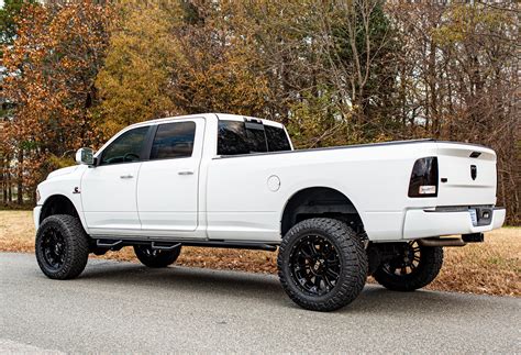 White Dodge RAM 2500 — Dreamworks Motorsports