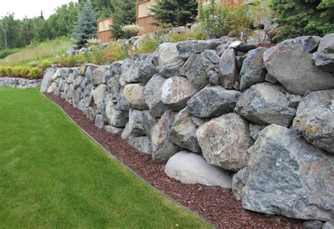 19+ Different Types of Retaining Wall Materials & Designs With Images