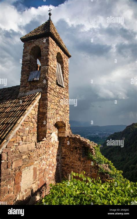 Castle bolzano italy hi-res stock photography and images - Alamy