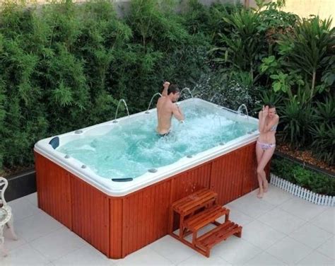 How Big Is A Hot Tub - Property & Real Estate for Rent