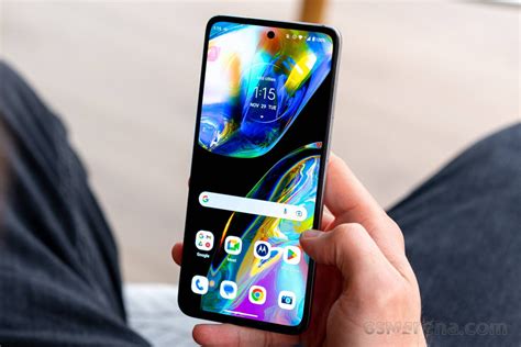 Motorola Moto G82 review: Design and build