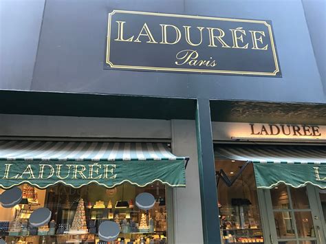 The Pastry Chef's Baking: NYC Bakery Review - Laduree Madison