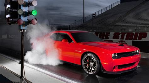 2015 Dodge Challenger SRT Burnout Wallpaper | HD Car Wallpapers | ID #4482