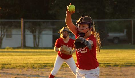 5 Simple Ways: How to Pitch Slow Pitch Softball