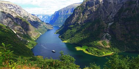 Fjord Norway | UNESCO fjords, mountains, waterfalls, Bergen, Stavanger ...