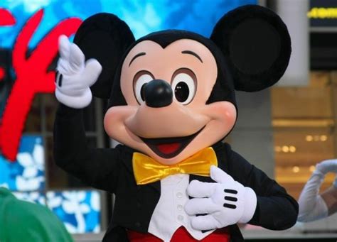 Disney icon Mickey Mouse becomes videogame hero