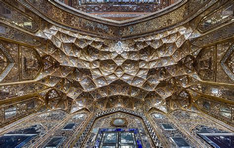 An Introduction to Medieval Safavid Art and Architecture - Brewminate ...