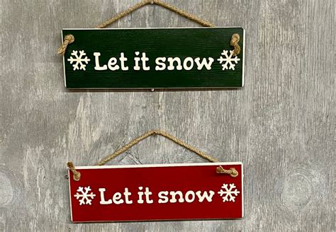 Let it snow - 30cm Rustic Wooden Sign - Rustic Wooden Signs - Ragdoll