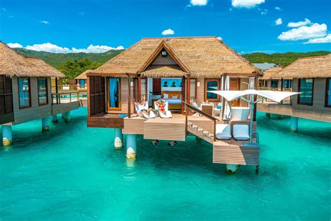 10 Most Romantic Caribbean Honeymoon Suites | SANDALS