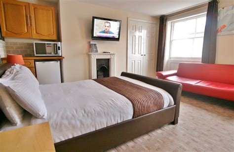 Cheap Hotels in Cheltenham - Roomsbooked