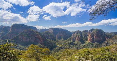 Refugio Los Volcanes Amboro National Park - Ruta Verde Tours