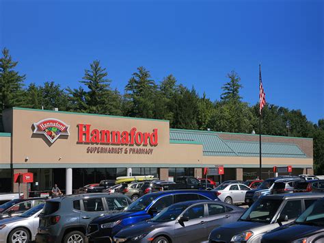 Hannaford Supermarket in NH sells for $11.5M; Grocery Continues To ...