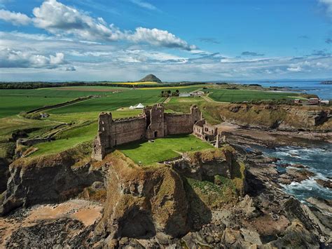 Tantallon Castle, nr North Berwick, Scotland : r/castles