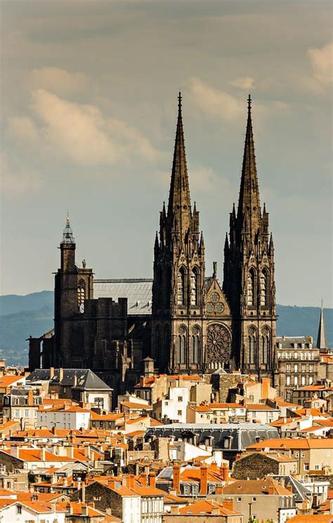 Isles of Albion | Cathédrale, Cathédrales françaises, Clermont ferrand