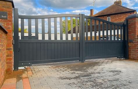 Aluminium Gates | Cheap & Quality Aluminium Driveway & Garden Gates