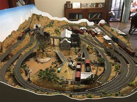 HO scale train layout 6x4 - Model railroad layouts plansModel railroad ...