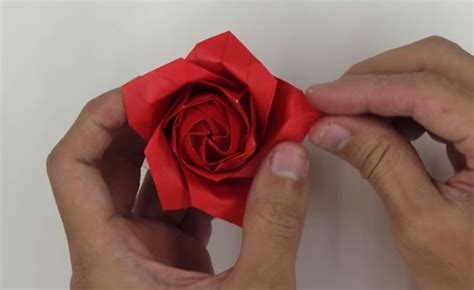 Xem Ngay: Cách gấp hoa hồng giấy Origami kiểu mới - Thiết Kế Xinh