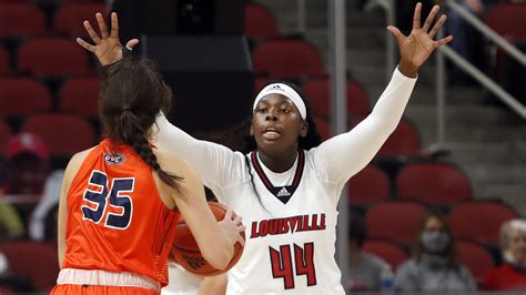 Louisville tops women’s Top 25, South Carolina up to No. 2 - College ...