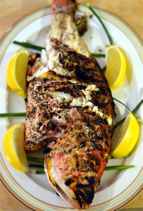 Die besten 25+ Whole red snapper recipes Ideen auf Pinterest ...