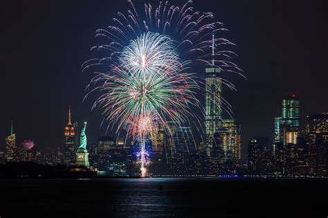 Where To Watch New Year’s Eve Fireworks In NYC