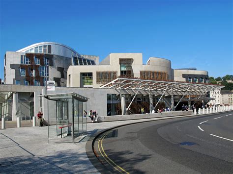 The Scottish Parliament Building - Easymalc's Wanderings