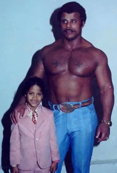 15 Young Dwayne Johnson Photos Before He Became The Rock