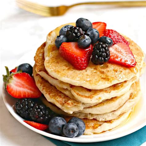 Best Ever Simple Vegan Pancakes – Easy Recipes To Make at Home