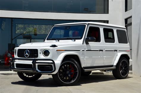 White Mercedes G Class 2022