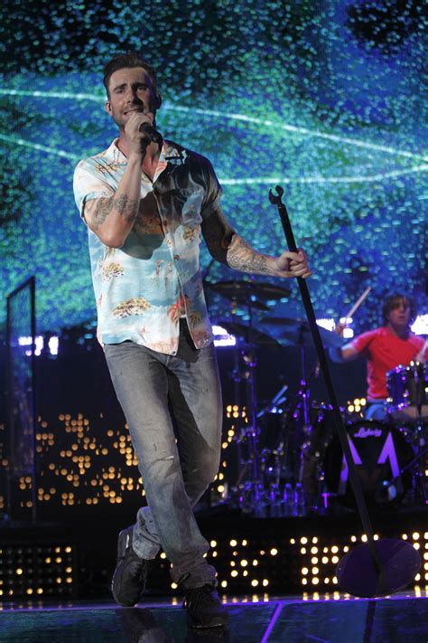 「Adam Levine」おしゃれまとめの人気アイデア｜Pinterest｜Michael