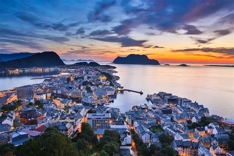 Ålesund | Fjord City, Art Nouveau, Coastal Town | Britannica