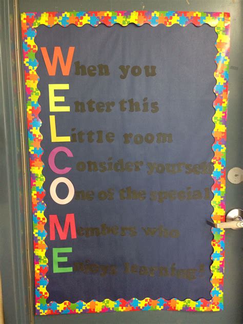 Welcome to our class! Door decoration for third grade | Thanksgiving ...