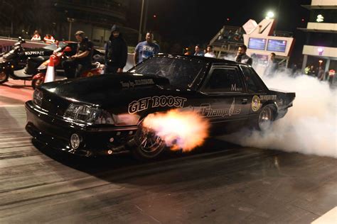 Drag racing - qustwed