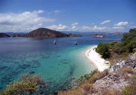 Discover Labuan Island- An Outstanding Star Floating on Turquoise Sea ...