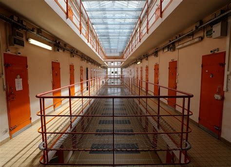 These Prisoners Spent The Longest Time In Solitary Confinement In ...