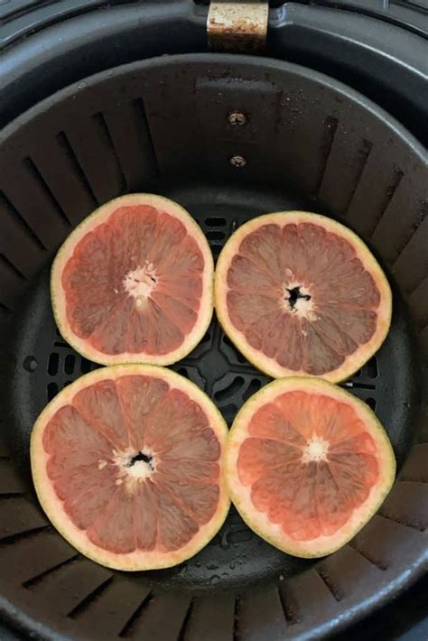 How To Dry Orange Slices In The Oven, Microwave, or Air Fryer ...