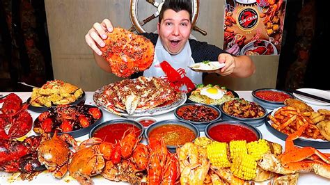 Seafood Boil Mukbang - Queen Mukbang Dungeness Crab Seafood Boil ...