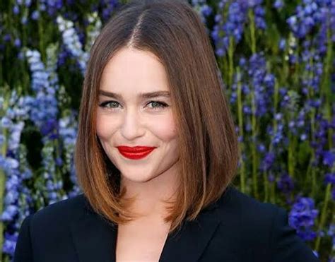 Emilia Clarke Biography, Body Statistics, Family, Career, Affairs ...