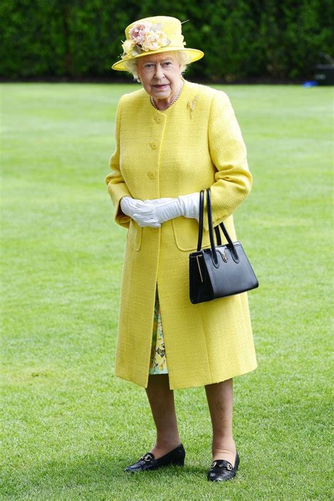 Queen Elizabeth's Best Style Moments Over The Years - Queen Elizabeth ...