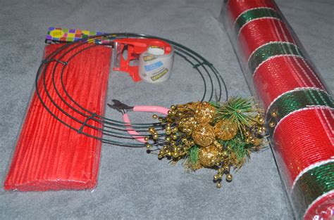 Deco Mesh Christmas Wreath Tutorial - donnahup.com