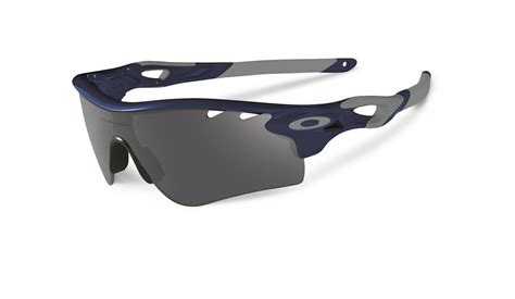 Oakley Sports Performance Sunglasses - Radarlock - Polished Navy Frame ...