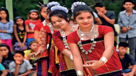 Chakma Tribe - People and Culture - THE WORLD HOUR | Traditional ...