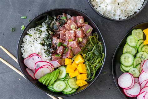 Hawaiian Poke Bowl (THE BEST) - Momsdish